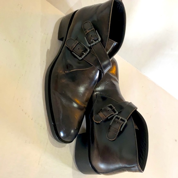 Donald J. Pliner Brazilian Leather Short Boots. - Picture 2 of 12